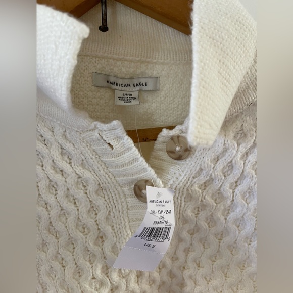 American Eagle cable knit sweater new with tags small - Picture 2 of 2